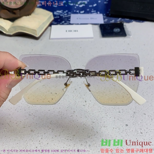 ��� ���۶� D10842839-1