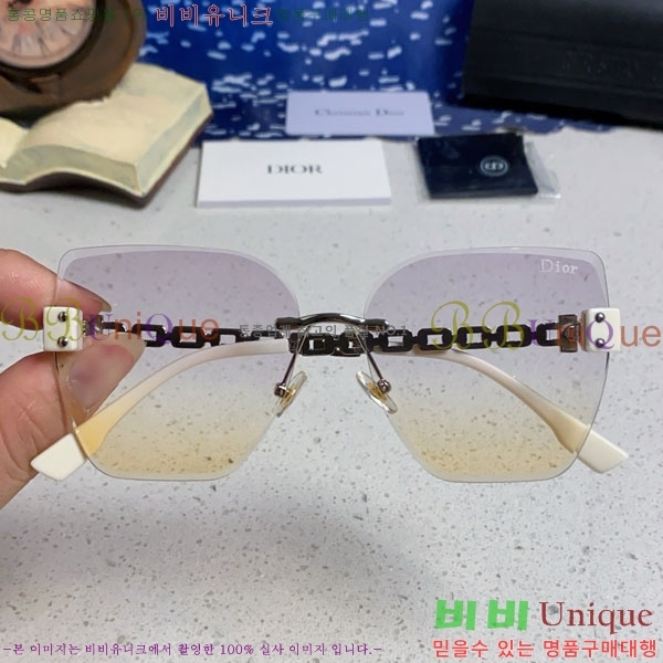 ��� ���۶� D10842839-1